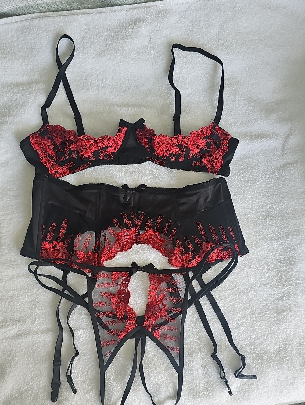 Black & Red Lace Lingerie Set with Garter